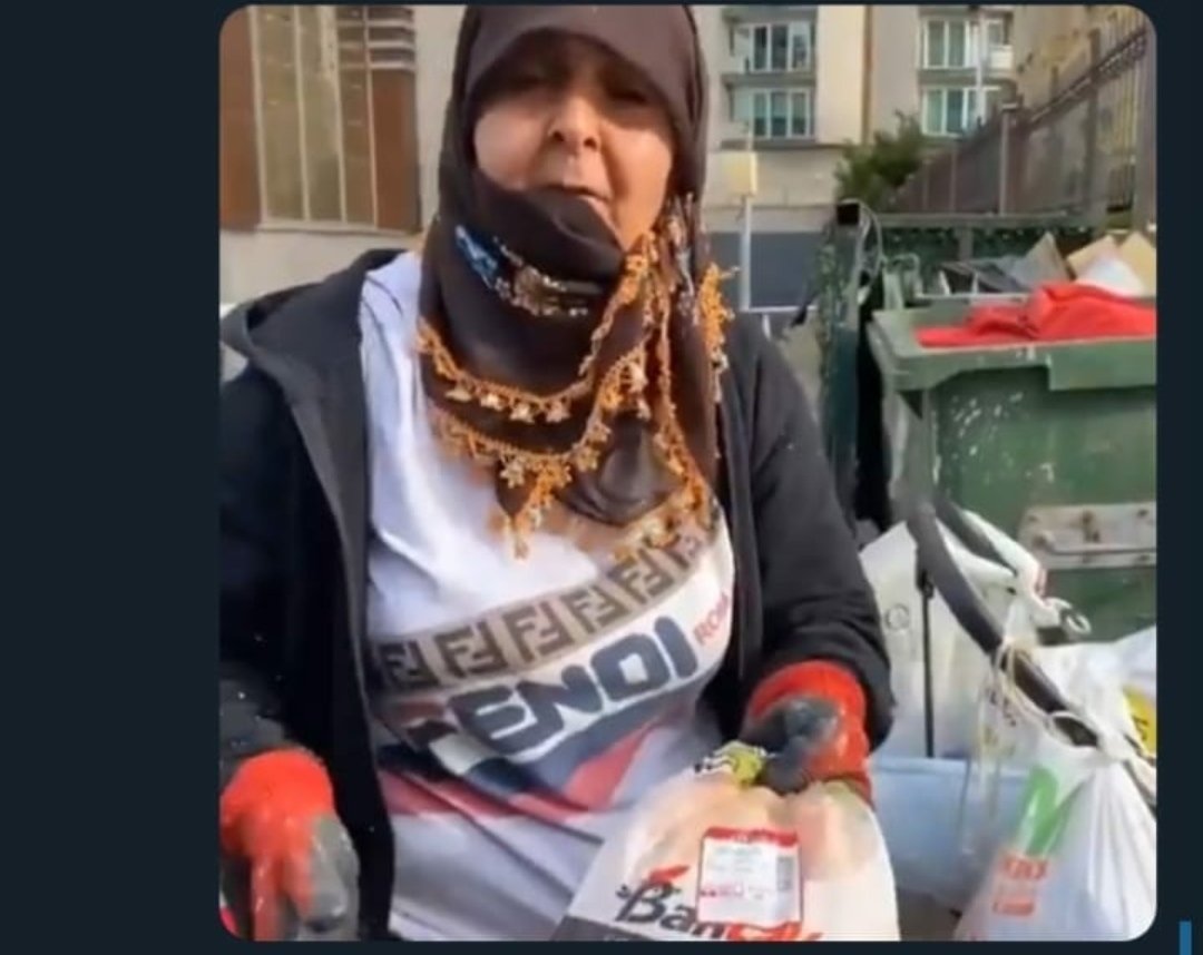 Evinde rahat bir şekilde oturması gereken 
Yaşlı bir teyze 
Çöpten yiyecek arıyorsa 
Bu mileti bu hale düşürenlere 

Ben hakkımı #HelalEtmiyorum