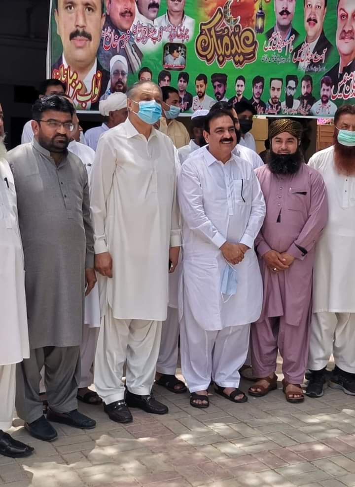 ManaisV's tweet photo. سابقہ اسپیکر پنجاب اسمبلی  و سابق ایم این اے میلسی  سعید احمدخان منیس کے ساتھ عید ملن ملاقات کرتے ہوئے  حاجی عبد الرزاق بھٹہ صدر سینٹری سٹور 
اور شیخ محمد سلیم صاحب صدر مرکزی انجمن تاجران میلسی کے ساتھ
#EidUlFitr 
#Mailsi #NA165 https://t.co/UoQpZBuL08