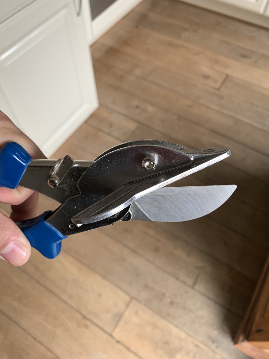 jos_noorman's tweet photo. @objectwithface skirting cutter looks like a dolphin https://t.co/eFft4ldkXz