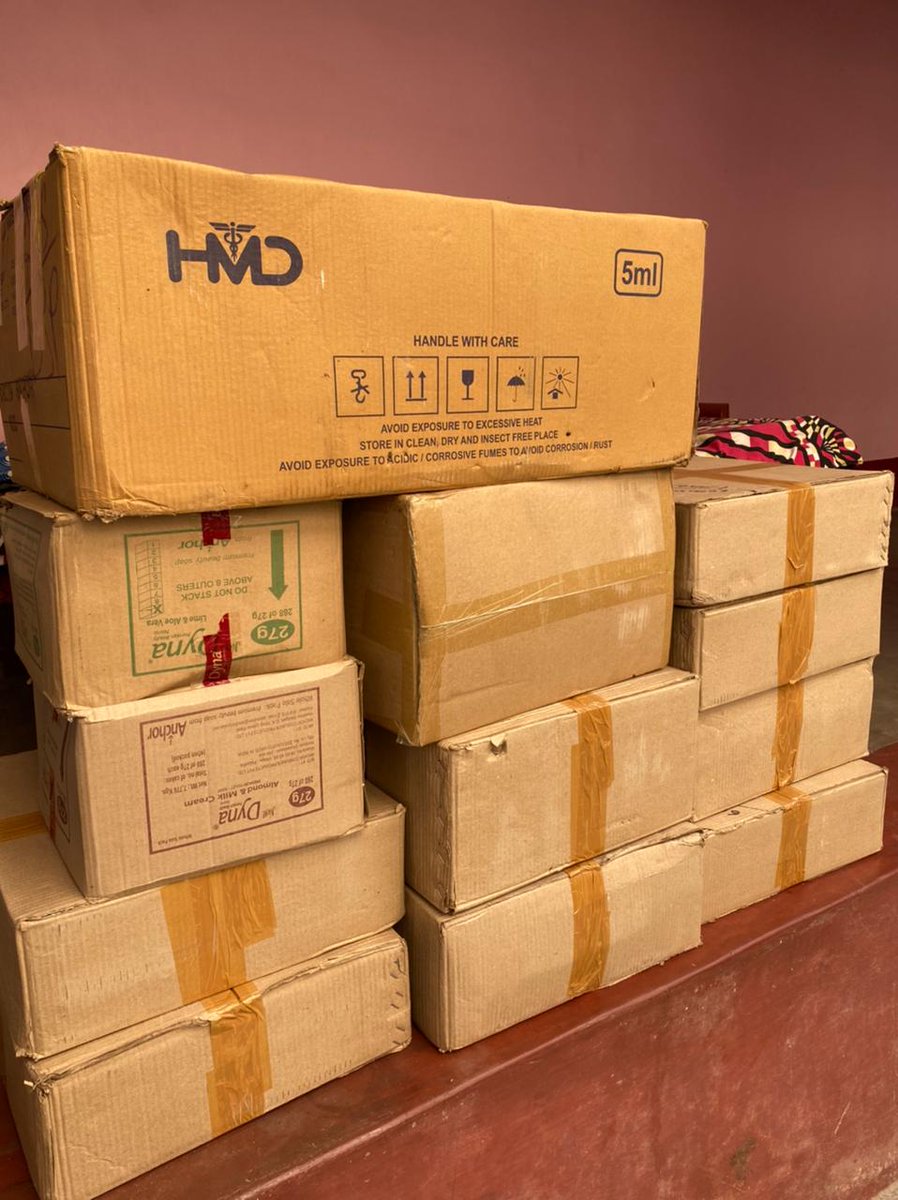 MrtiIndia's tweet photo. Received first consignment of #COVID19 relief supplies for #Bihar &amp; #Jharkhand.

Big thanks to Sanjay ji &amp; team.🙏

Will be distributed in
#Bhagalpur
#Supaul 
#Banka 
#Mokama
#Deoghar

@NitishKumar 
@officecmbihar 
@ShahnawazBJP
@tarkishorepd 
@KamalaHarris 
@POTUS https://t.co/NVEWD9JxKL