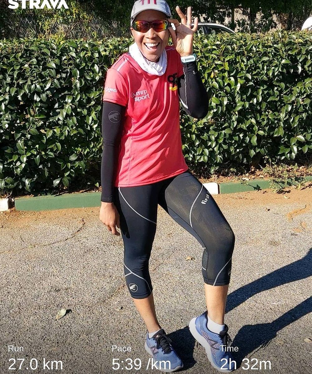 motlagaemushi's tweet photo. Morning excercise; it's a long run.
Nice and strong 27km to stay in good shape, to stay fit & sexy π
All the excitement at the finish line for my 10th Half marathon in 2021, and 4th long run.
#RunThroughWinter
#FetchYourBody2021
#LongDistanceRunner
#RunningWithTumiSole https://t.co/vUB7n4KpKX