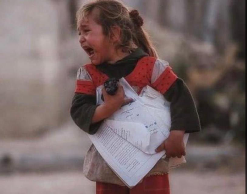 ستأتي عدالة السماء يا صغيرتي يوما
وكل شئ مقدر بمقدار 
#غزه_تحت_القصف_القدس_تنتفض