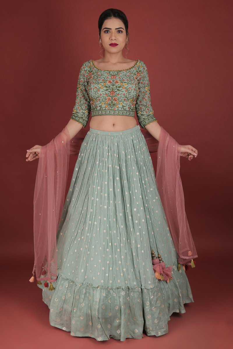 amrutsurat's tweet photo. When the passion meets craftsmanship, colors meets shine and culture meets style...these masterpieces come alive...
https://t.co/gt9WUG8i4e 
https://t.co/Qv98XvUQSh
#AmrutTheFashionIcon #AmrutFashion #bride #Bridesmaids #bridetobe #wedding #fashion #fashionstyle #culture https://t.co/8X0TgOn9kl