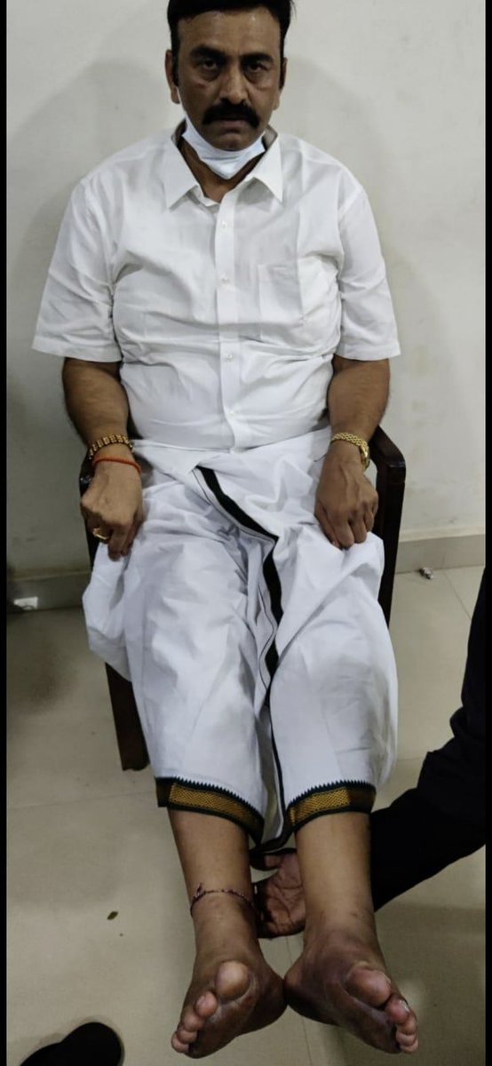 RaviSha64106690's tweet photo. Fate of elected MP Ramakrishnama Raju is this in Andhra Pradesh. Think about common man. HC appointed medical board. Save democracy 🙏
@PTI_News @ANI @the_hindu @ndtv @ndtvfeed @NewIndianXpress @toi @ThePioneerPress @aajtak @loksabhaspeaker @PMOIndia @BBCBreaking @DainikBhaskar https://t.co/ROdESrk97J