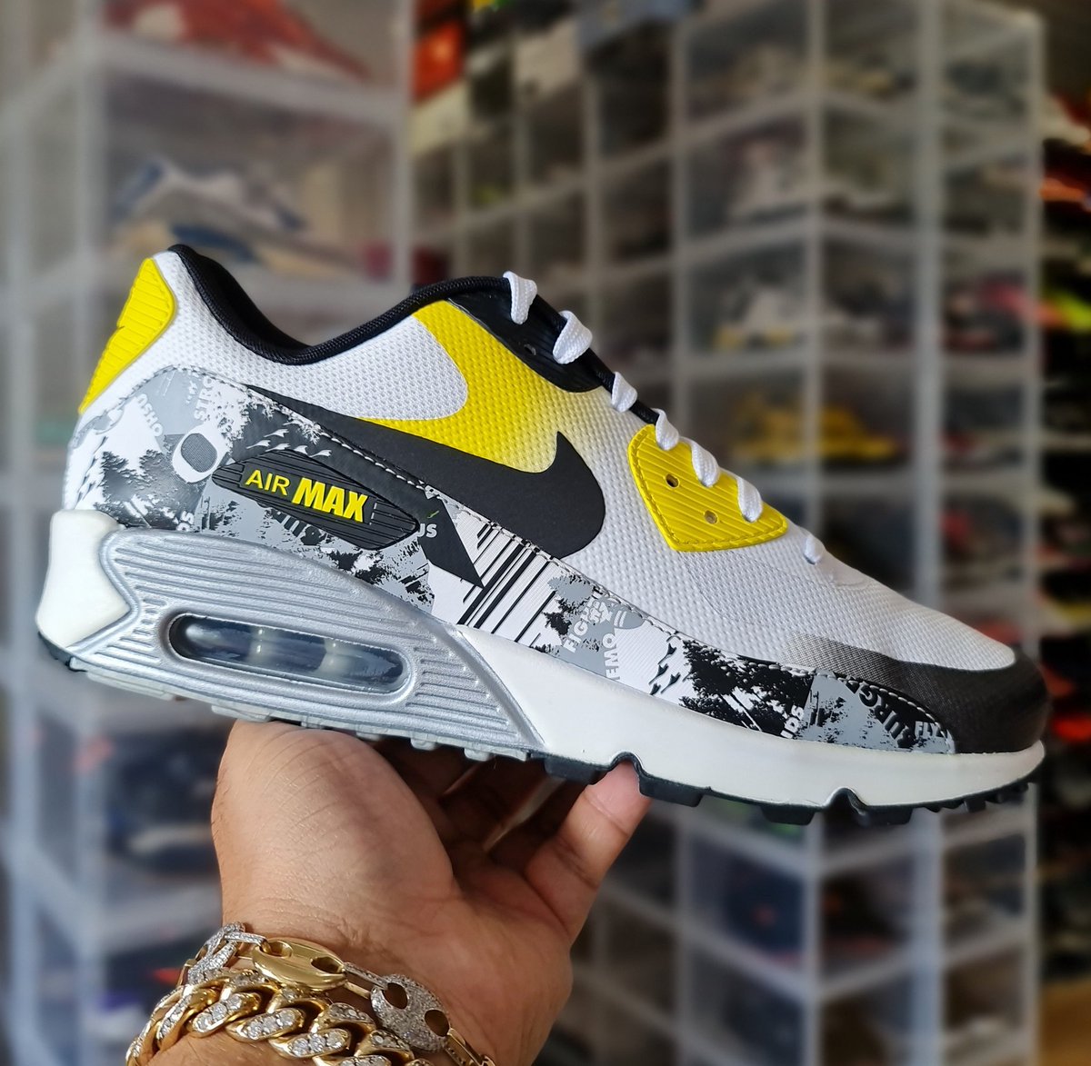 Air Max 90 "Doernbecher" 

#freshoutthebox #afrikiddkicks #sneakergame #sneakers #sneakerpedia #sakickscollection #nike #airmax #kickssouthafrica #canafrican #afrikiddsneakers #sakicks #myairmax #southafrica #airmaxalways #doernbecher #sneakerempire #mynikesa #airmaxsa #airmax90