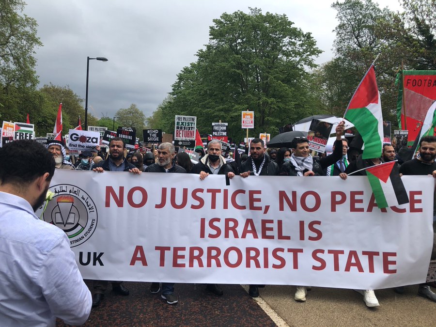 Anthony41806183's tweet image. #londonprotest It’s time Israel gave back the land they took from the Palestinians and stop acting like a dictatorship....#Gaza_Under_Attack
