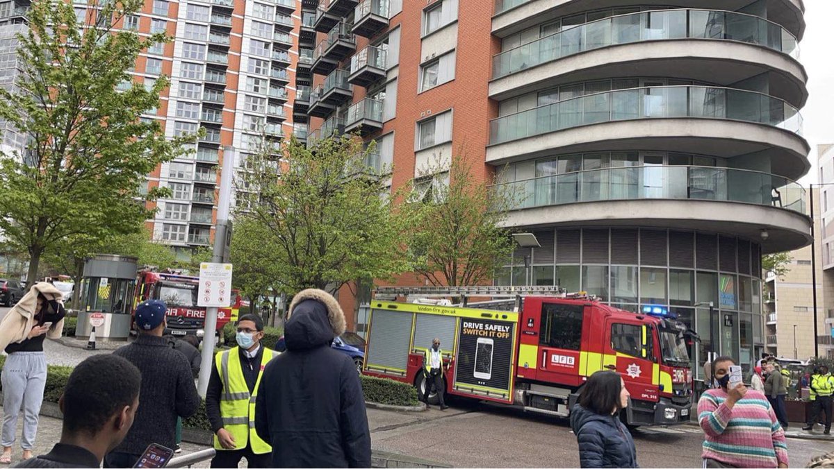 Andrewwood17's tweet image. Another fire at NPW complex today but contained (different building)