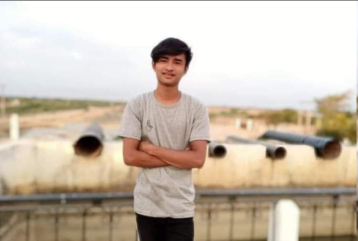 sfys_nn's tweet photo. On May 15 around 3:30pm, military terrorists who disguised themselves in plain clothes had forcefully abducted a lot of pro-democracy activists, including Ko Ye' Yint Aung, an executive member of the Yay Nan Chaung University Student Union.
#May15Coup  
#WhatsHappeningInMyanmar https://t.co/Q9TVV1UqYI