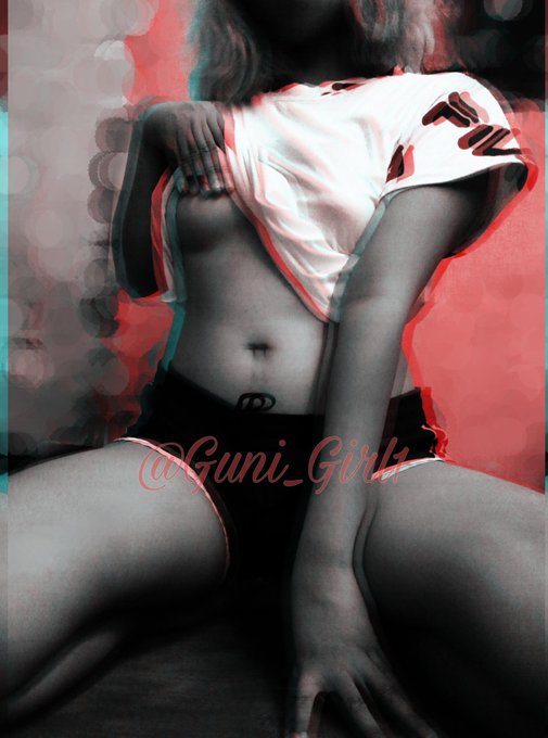 Magandang gabi sa inyo  😉. Sana may mag tip na or maging sugar daddy. Sawa na ako mag bayad ng mga bills<a href="/tag/alterph"class="tags"><span>#alterph</span></a><a href="/tag/alterpinay"class="tags"><span>#alterpinay</span></a>