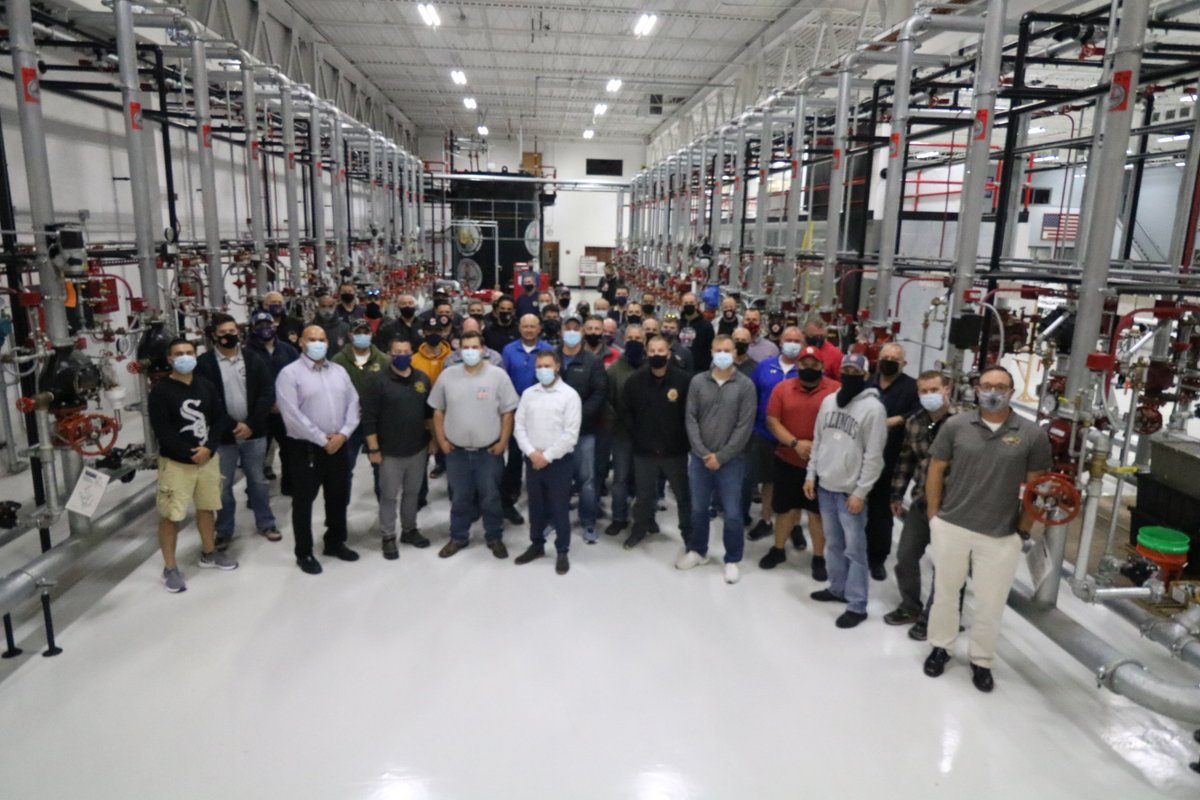 AFFI1935's tweet photo. The 15,000 plus Union Members of the Associated Fire Fighters of Illinois stand in Solidarity to support the employees of American Backflow and Fire Prevention in their fight to organize into a Union. https://t.co/cpT9PFGlRk