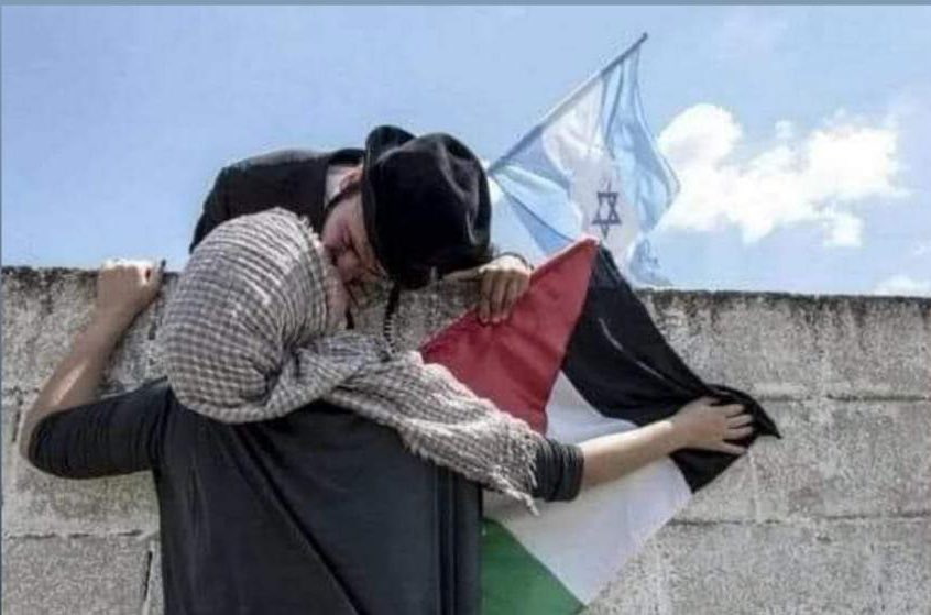 ImanDerbas's tweet photo. Make Love not War 💕

Imagine all the people living life in peace.

#PeaceAndLove 

#IsraelUnderFire #PalestineUnderAttack https://t.co/DfrjE2Ocz0