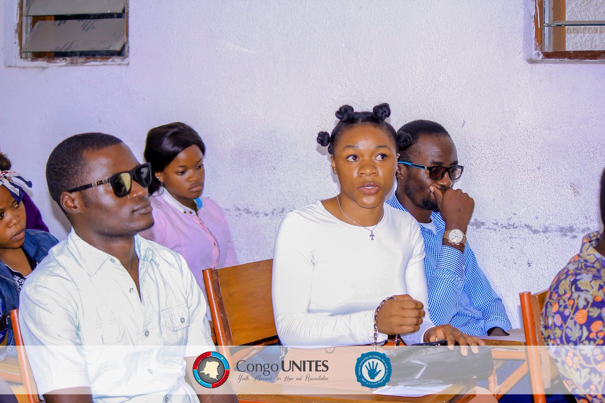 congounites2014's tweet photo. A l'occasion de la journée internationale du vivre ensemble en Paix ; nous avons organisé une séance de dialogue avec quelques étudiants de la ville de Goma dans le cadre du projet INITIATIVE DES JEUNES POUR LA PAIX avec l’appui de @NpcypD sous la Facilitation de Mr Jean-Claude M https://t.co/U2y7T5xt8y