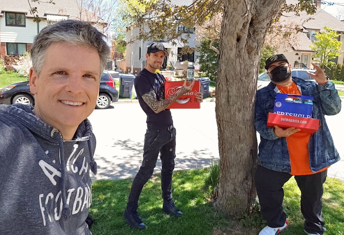 What a week of <a href="/torontopodcast/">Toronto Mike'd</a> eps!

<a href="/1236/">12:36 🌯</a> dropped by for his monthly

<a href="/theJaybrody/">Jay Brody</a> &amp; <a href="/RoddyColmer/">Roddy Colmer</a> visited to kick out the grunge

Pandemic Friday with <a href="/stustone/">stu stone</a>, <a href="/cam_gordon/">Cam Gordon</a> and special guests <a href="/DanaLevensonTV/">Dana Levenson</a> and <a href="/MissMonicaRina/">Monica Rina</a> kicked out the sex jams

<a href="/MaestroFreshWes/">COACH FRESH</a> returned