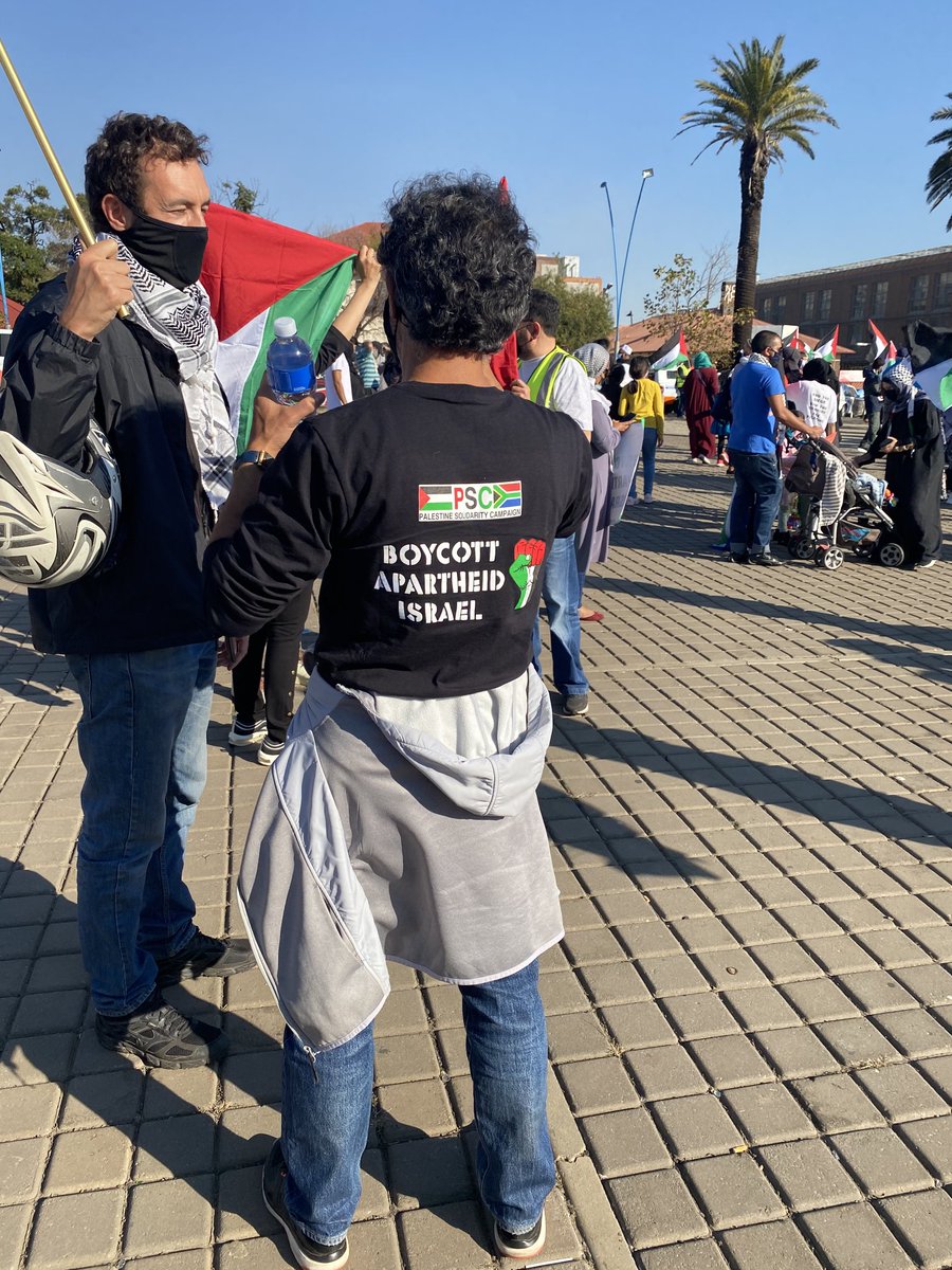 ferialhaffajee's tweet photo. Solidarity with Palestine 🇵🇸- the Johannesburg rally, part of nationwide actions.  We know land theft, group areas evictions, occupations and bantustans when we see them. https://t.co/sBz5MdT1kD