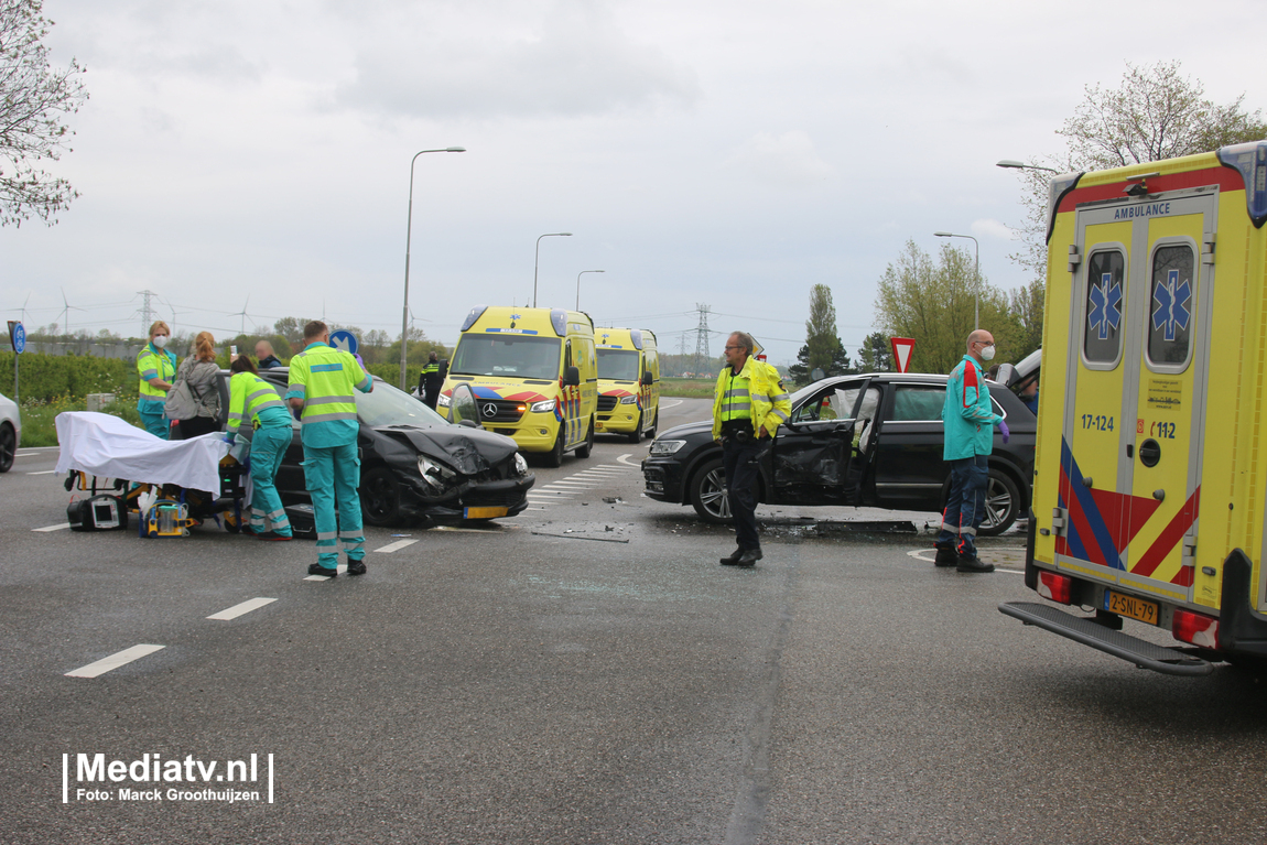 Meerdere gewonden bij ongeval Westvoorneweg Oostvoorne:..