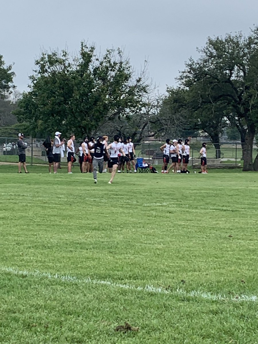 LTHSCavFootball's tweet image. Game 2 in the books 35-0 LT wins! Defense and @_JacobGlova_ #lockdowndefense