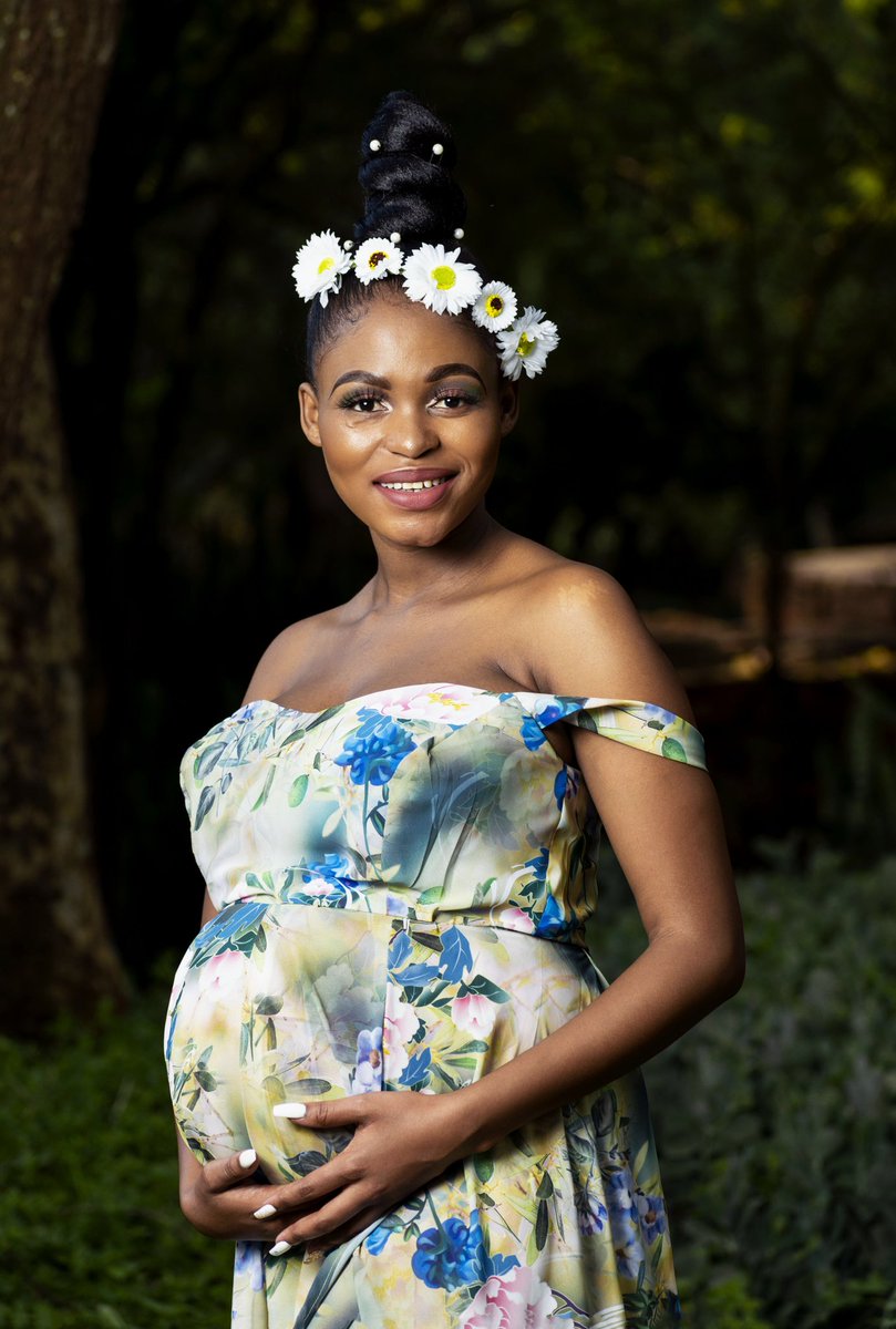 THBMEDIA_'s tweet photo. Maternity shoot with Clementine Ditshego 📸 https://t.co/AXfYCf7jiT