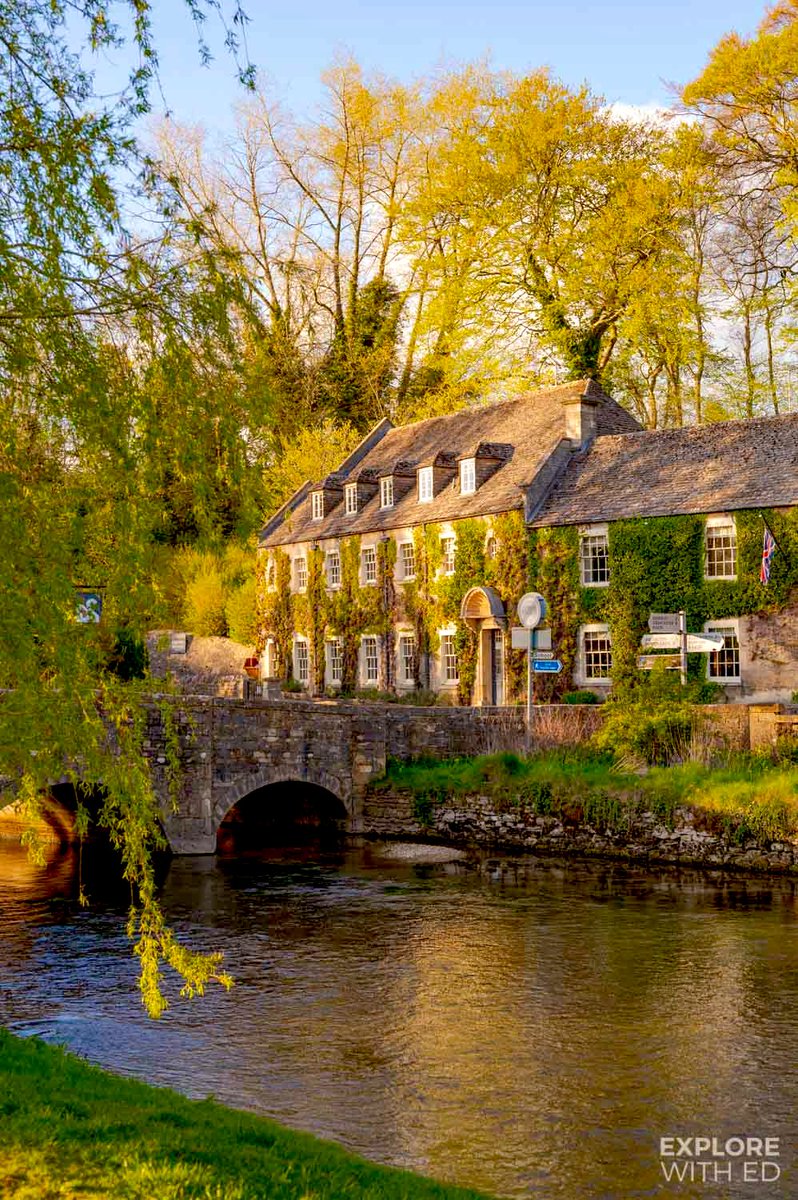 ExploreWithEd's tweet photo. Beautiful Bibury ☺️
#England #Travel #VisitSafely #EscapeTheEveryday https://t.co/uK6DLyc3QG