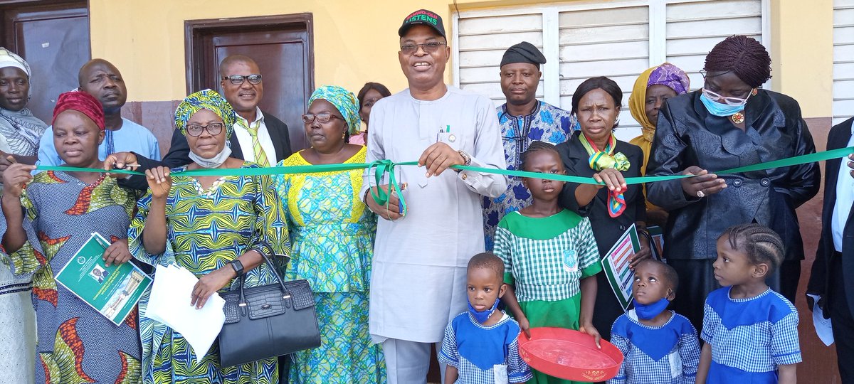 lagos_cbd's tweet photo. The newly renovated blocks of classrooms at Ijegun Egba Nursary and primary, School Satellite Town was commissioned by the Governor represented by Mr Olugbenga Oyerinde SA CBD yesterday https://t.co/gC0kMBRQgm