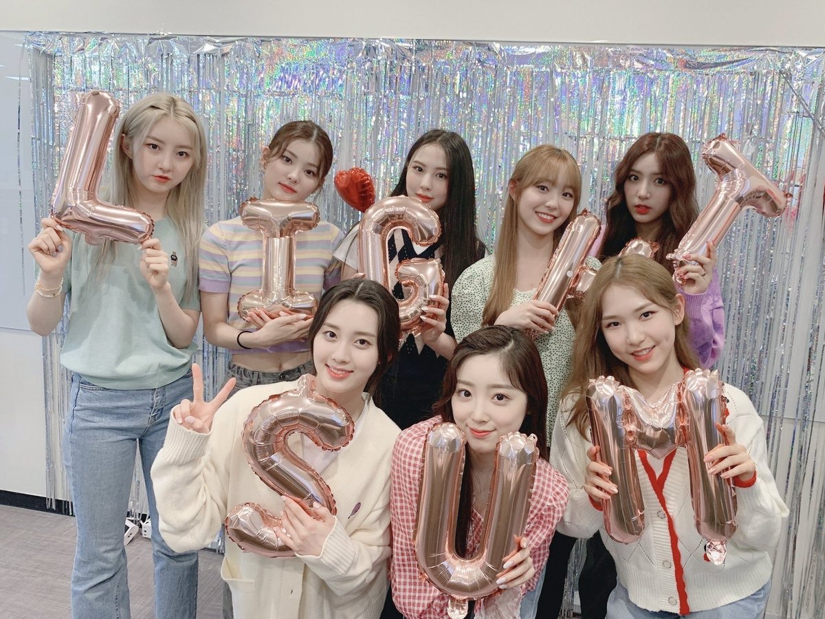 lightsumthinker's tweet photo. our girls. https://t.co/UBjMqeJu0r