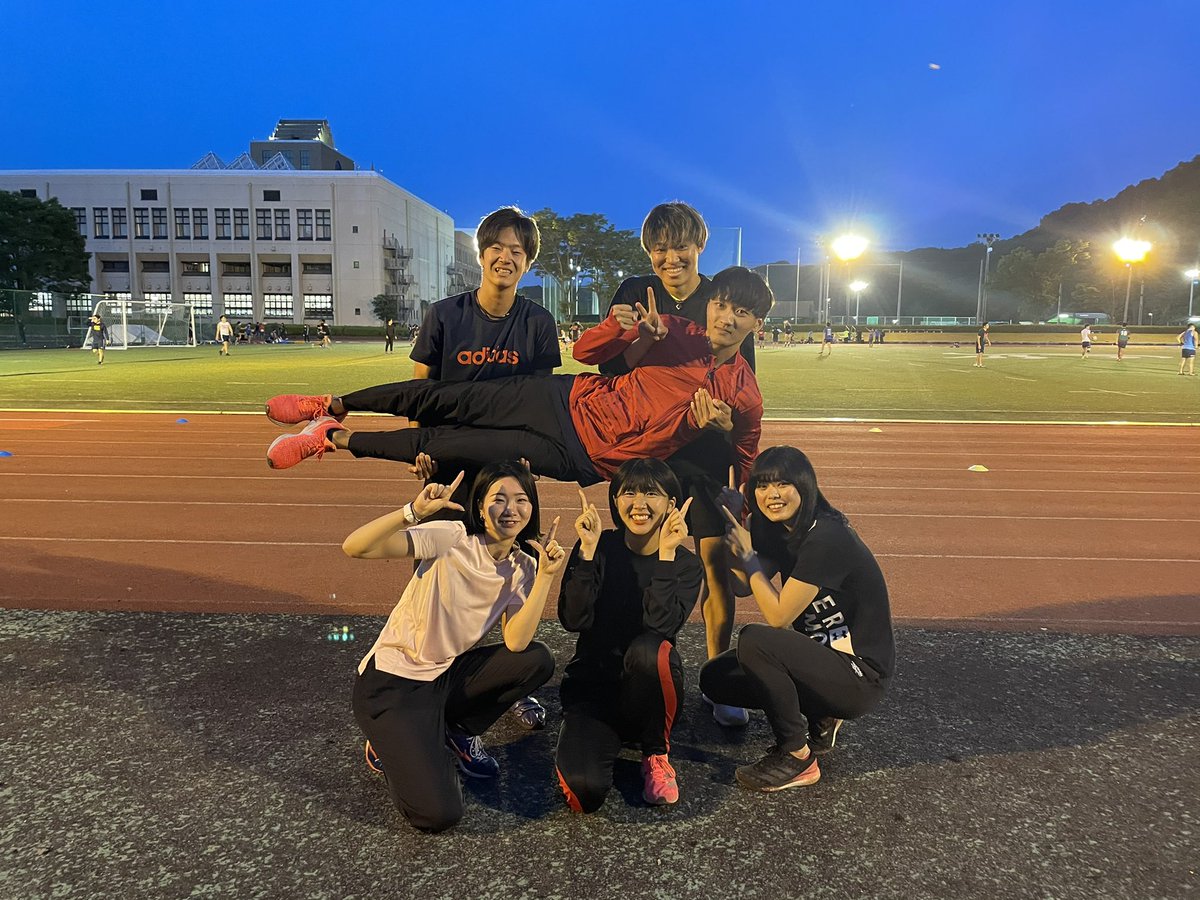 SundaiSprint's tweet photo. 【 全日本ICまであと…５日❗️】

本日は、110mH･400mHに出場する選手の登場です✊🏻
学年問わず仲が良く、いつもアドバイスし合いながら練習してます！
熱い応援のほどよろしくお願いします🙏🏻
※撮影時のみマスクを外しています。 https://t.co/R2RCFiFvwI