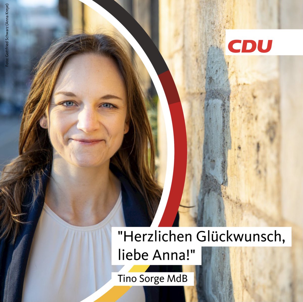 Gratulation an <a href="/AnnaKreye/">Anna Kreye</a> zur Wiederwahl als Vorsitzende der @JU_LSA. 💐
Ich wünsche Dir und Deinem Team alles Gute und viel Erfolg für die kommende Amtszeit - denkt immer an den JU-Grundsatz: 50% #Politik &amp; 50% #Party! 😉