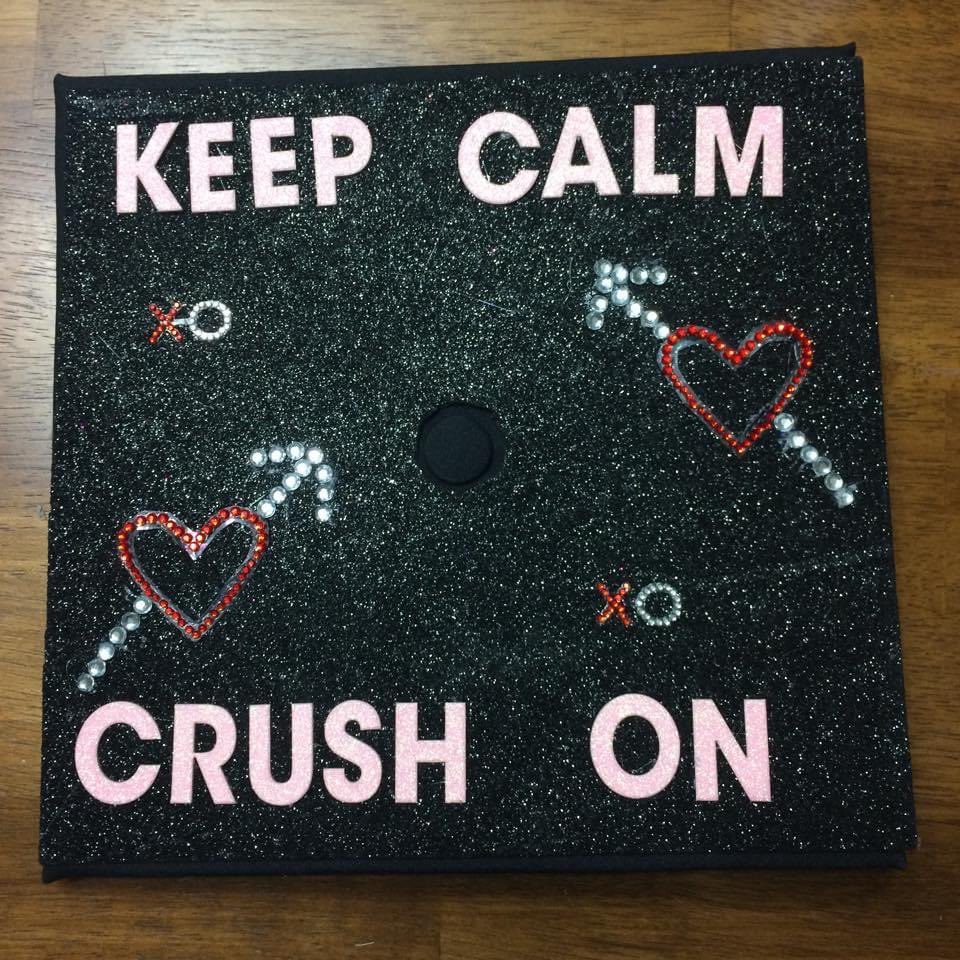 ccsucrushes's tweet photo. 6 years ago I blinged out my cap 😏🥰 https://t.co/LKmmWpyLJw