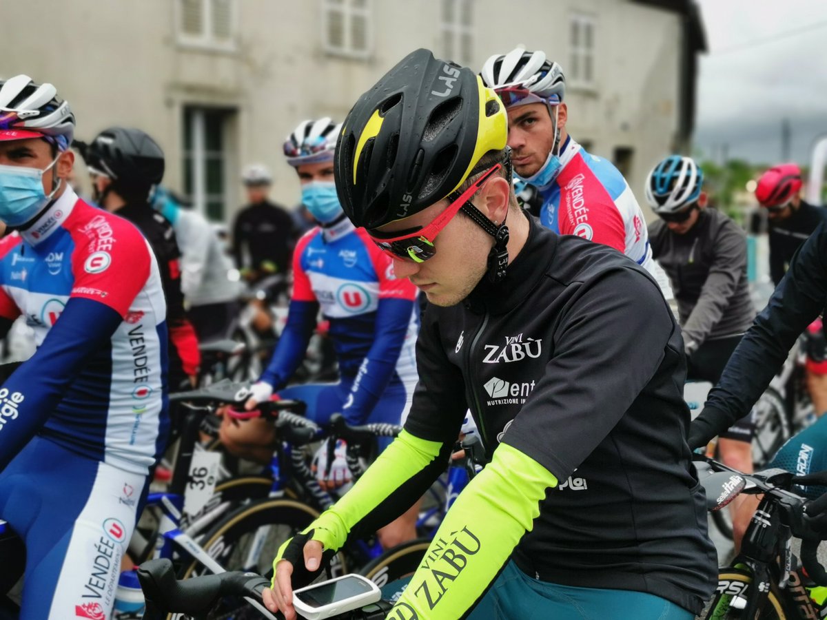 Vini Zabú - Pro Cycling Team (@vinizabuproteam) on Twitter photo Al #TourDEureEtLoir abbiamo in fuga Bartolozzi che si trova in un quintetto con Carlot, Schir, Lunder e Batt. 1'00" dopo 50 km
We have Bartolozzi in the breakaway at <a href="/TourEureetLoir/">Tour Eure et Loir</a> together with Carlot, Schir, Lunder and Batt. 1'00" after 50 kms
#ForZabù Al #TourDEureEtLoir abbiamo in fuga Bartolozzi che si trova in un quintetto con Carlot, Schir, Lunder e Batt. 1'00" dopo 50 km
We have Bartolozzi in the breakaway at <a href="/TourEureetLoir/">Tour Eure et Loir</a> together with Carlot, Schir, Lunder and Batt. 1'00" after 50 kms
#ForZabù