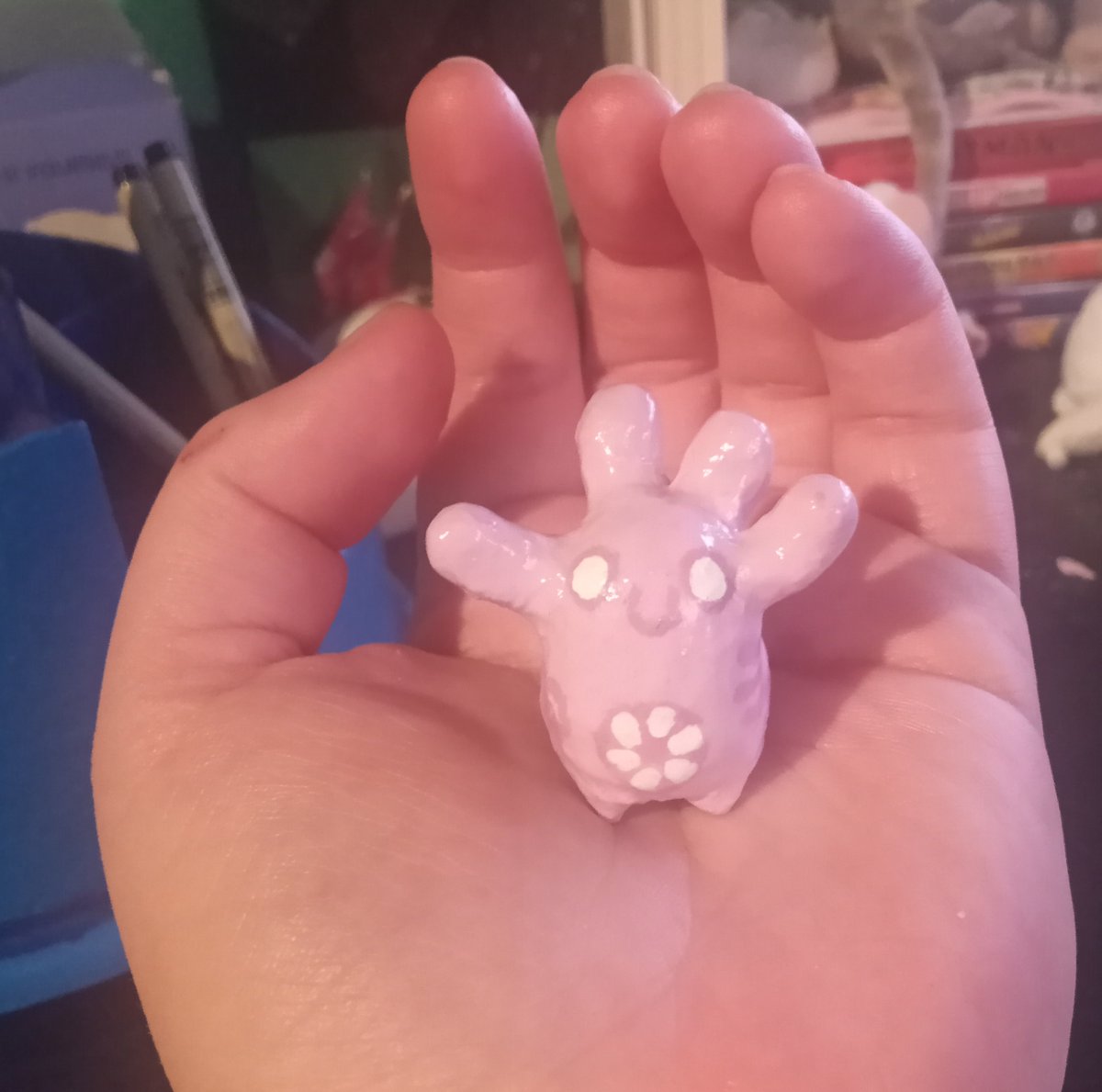 twumblunni's tweet photo. Completed!!!
Chibi cute pastel style Dr Snapped sculpture~!
Made using air-drying clay and acrylic paints. (And love!)
Everyone's favourite monster grandpa, now in portable form~!
#drsnapped #ガルマッゾ https://t.co/HXTLGm9x3l
