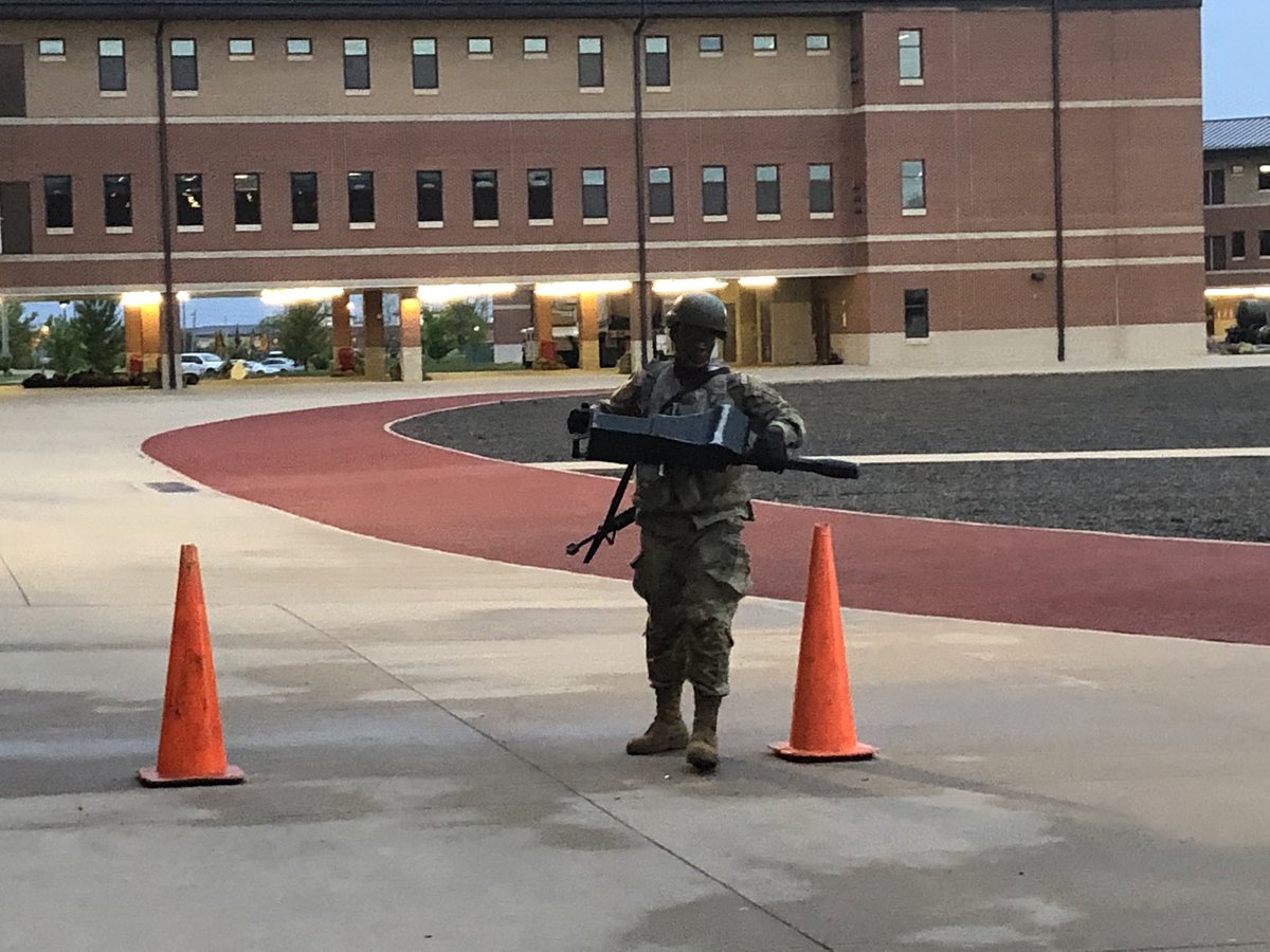 CdrAlpha795's tweet photo. The Avengers knocking out the High Physical Demand Test, which requires requires them to carry a simulated MK19 and then lift 40lbs above their heads. Always improving!#welcometotherock #sendme #forgetheregiment @14th_MP_Brigade @G7_795_MP @G6_795th @6_dragoon https://t.co/lfdSUyEkbS