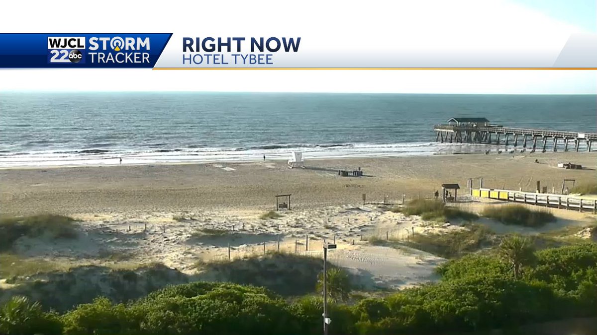 MelissaHallWX's tweet photo. Grab the sunscreen and keep an eye on the waves. We've got a high UV Index and a moderate risk for rip currents today. Besides that, the weather will be perfect to head outdoors! Highs in the upper 70s at the coast and near 80 inland to start the weekend. #TybeeTime #gawx #scwx https://t.co/FwtMATXecK
