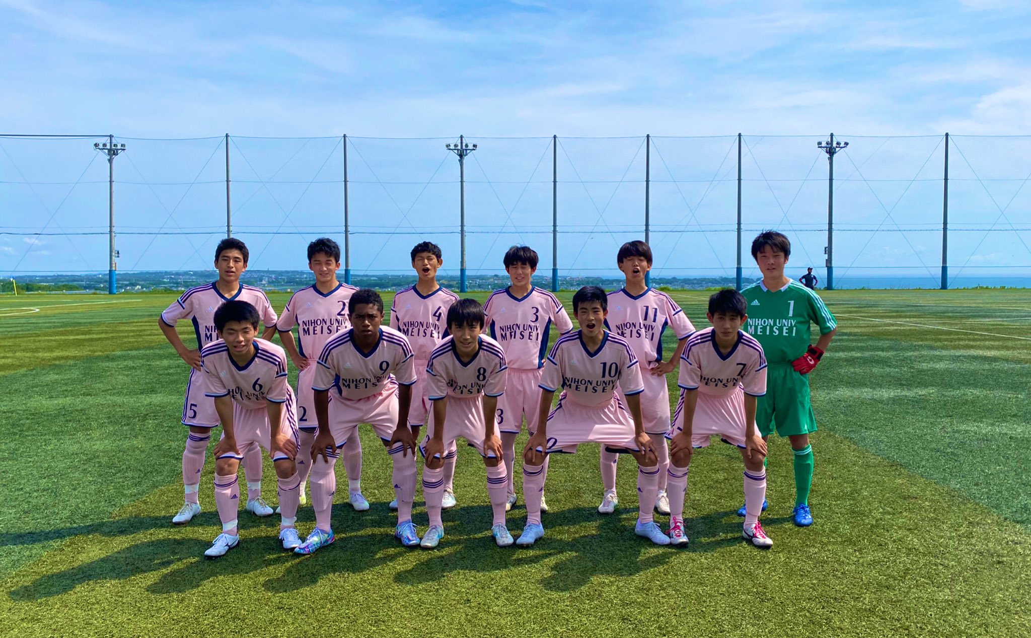 日大明誠高校サッカー部 公式 本日の結果 U16ジョガドーリスリーグ第2節 日大明誠 1 3 0 2 1 1 三浦学苑 得点者 志村 宇紀 アシスト 笛 倖大 前半のミスからの失点が悔やまれます 応援ありがとうございました 日大明誠 サッカー 日本