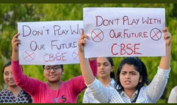 SayanPolley08's tweet photo. #CBSEThese all bodies could be of class 12 students whether state board or CBSE if exams are conducted. Humble request to government to please cancel the exams. Please 
We want to live.
#CBSE
#CancelBoardExam
#cancelclass12thboardexams2021
@TheAnuragTyagi @JM_Scindia https://t.co/WpSJVVFoD9