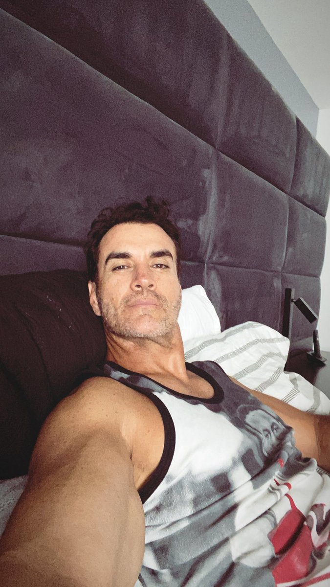 Morning... feliz sábado 🔲