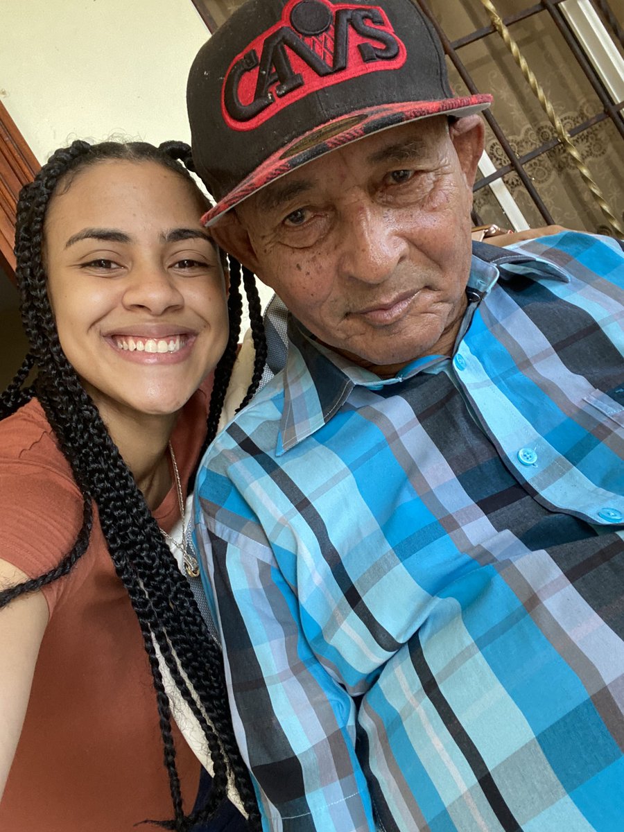 Marlenirm's tweet photo. Descansa en Paz mi dulce ángel, ve con tu hijo que bastante falta te hizo. Te amo mucho y me duele bastante no haberte dado tu adiós. https://t.co/0w6Vj64Vct