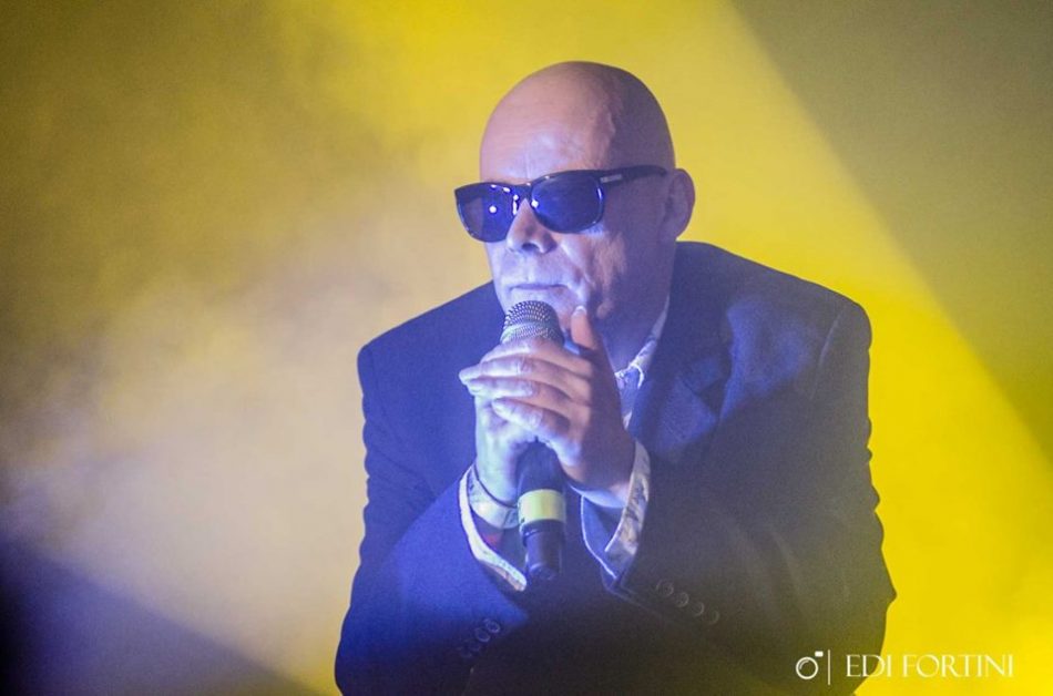 Happy 62th birthday to the Sisters Of Mercy singer Andrew Eldritch! 