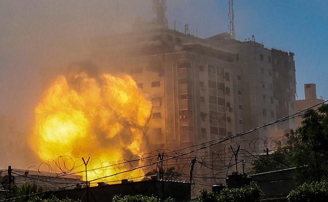 ndtvfeed's tweet photo. 'Will Not Be Silenced': Al Jazeera After Gaza Office Destroyed https://t.co/JQgQM404x7 https://t.co/Fb0DC4X36G