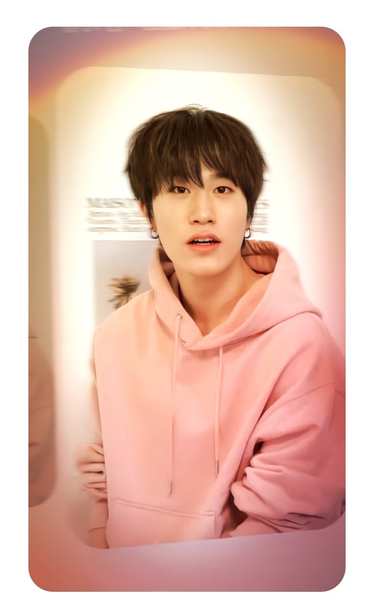 bonjiyong's tweet photo. BORN TO LOVE YOU BANG YEDAM 💜

#BANGYEDAM #TREASURE  
#방예담 #트레저 
#イェダム https://t.co/dJFrBsSban