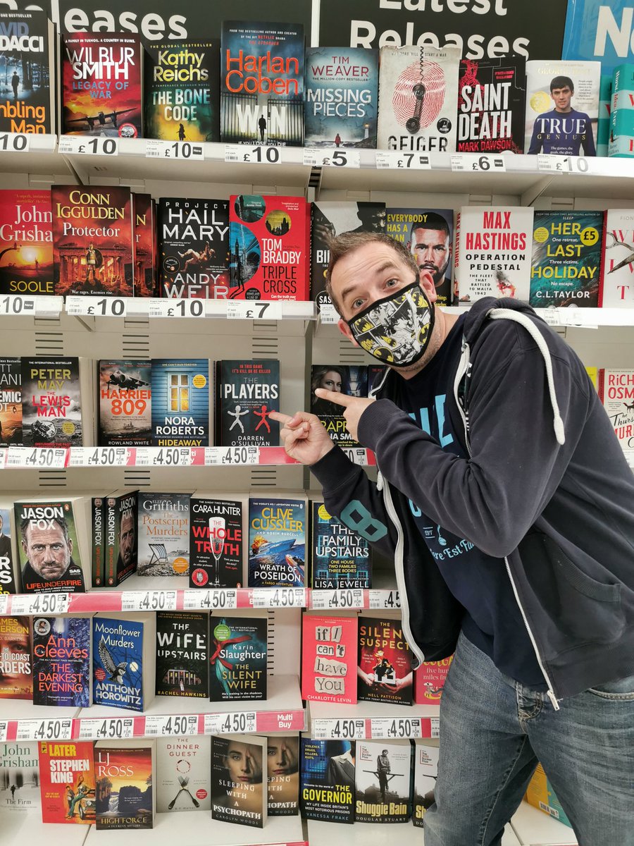 rincewindcoco's tweet photo. The moment I've been waiting for. Seeing my pal's book on the shelves of a major chain. Soooo proud of @darrensully very well deserved success for a truly lovely human being https://t.co/IjgwwIVlVJ