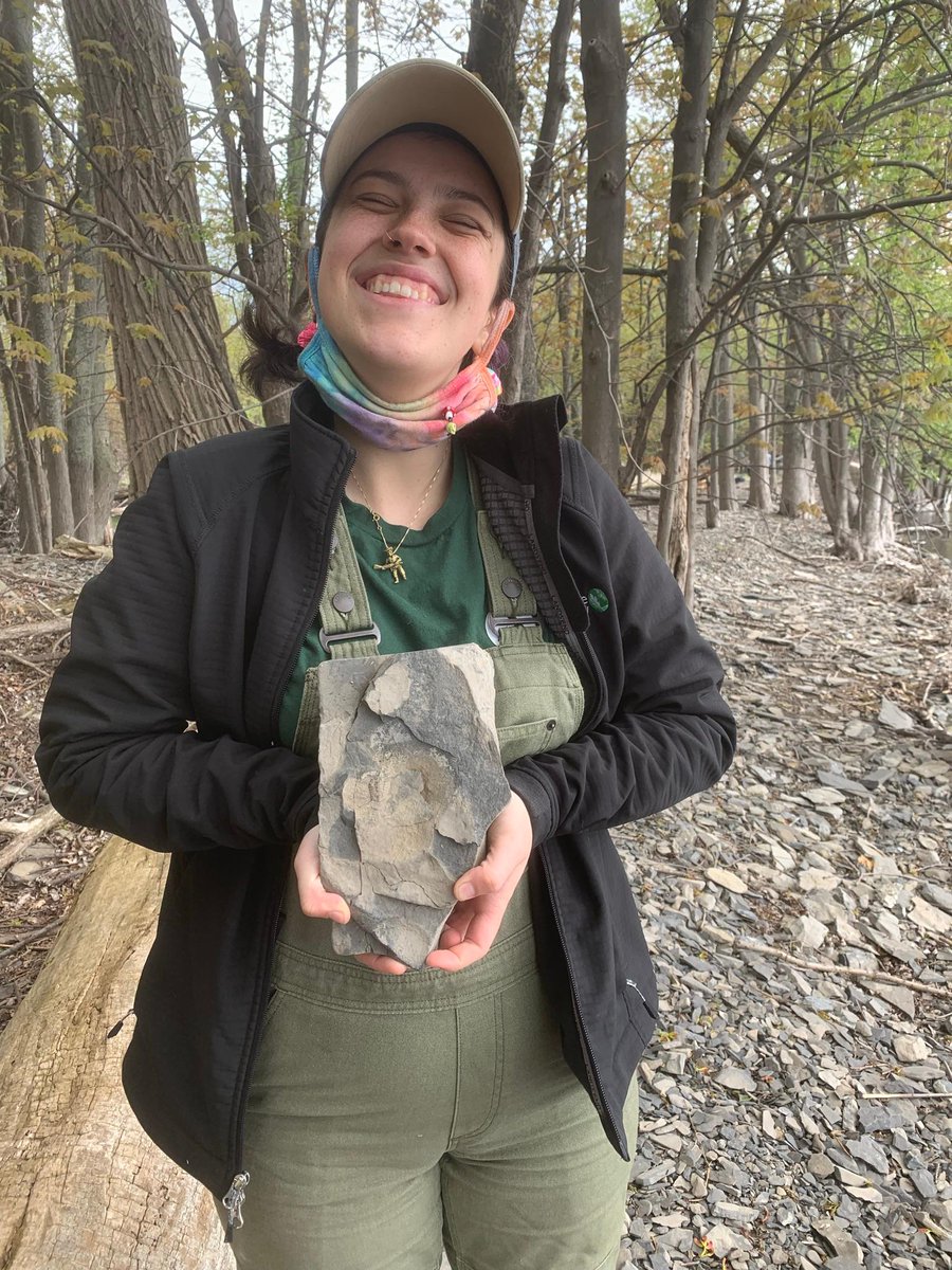 TNCvermont's tweet photo. While at our Butternut Hill Natural Area, our @VHCB_AmeriCorps member found a trilobite fossil. They were commonly found in the sea and became extinct before the age of dinosaurs. Get out on one of our 58 natural areas and see what else you might discover. #vtnature #naturefinds https://t.co/GU7Ztrv17g