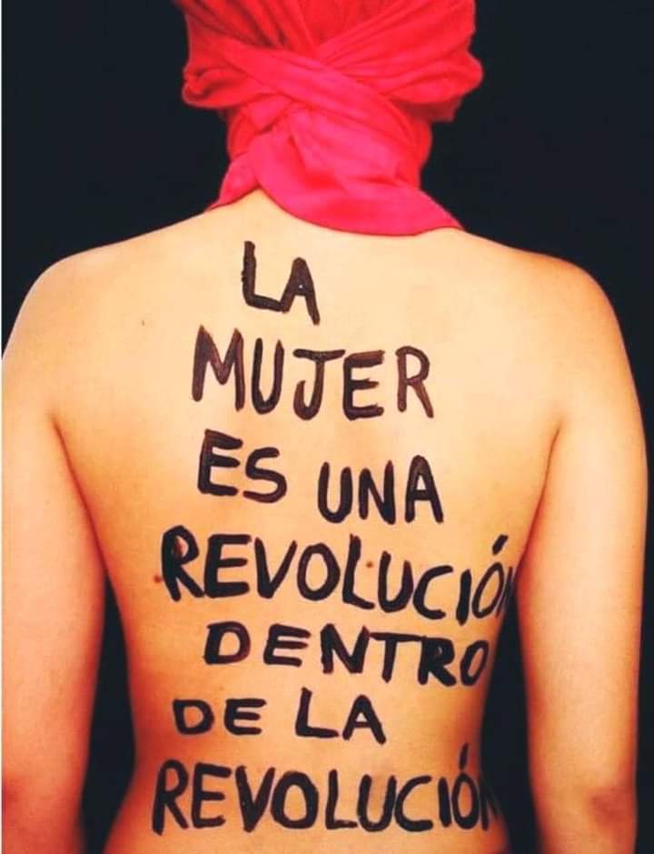 JESUSALFONSOP3's tweet photo. "La revolución es la lucha entre el pasado y el futuro. Y el futuro acaba de empezar". #BCumberbatch (El Quinto Poder) https://t.co/U21O3aHjV8
