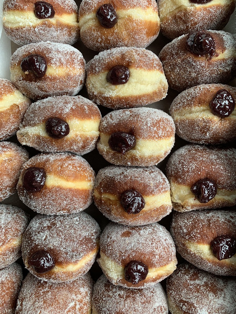 🙌 Fresh Raspberry Jam Doughnuts in the house today from @theibaker #Doughnuts #Coffee #Beer