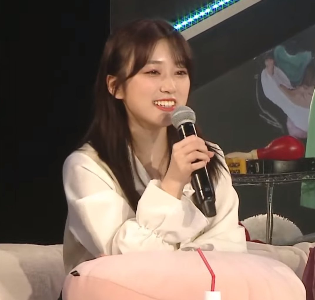 48RequestHour's tweet photo. Yabuki Nako announced that she will attending the upcoming HKT concerts alongside Sakura! https://t.co/wgVOF3g9Zk