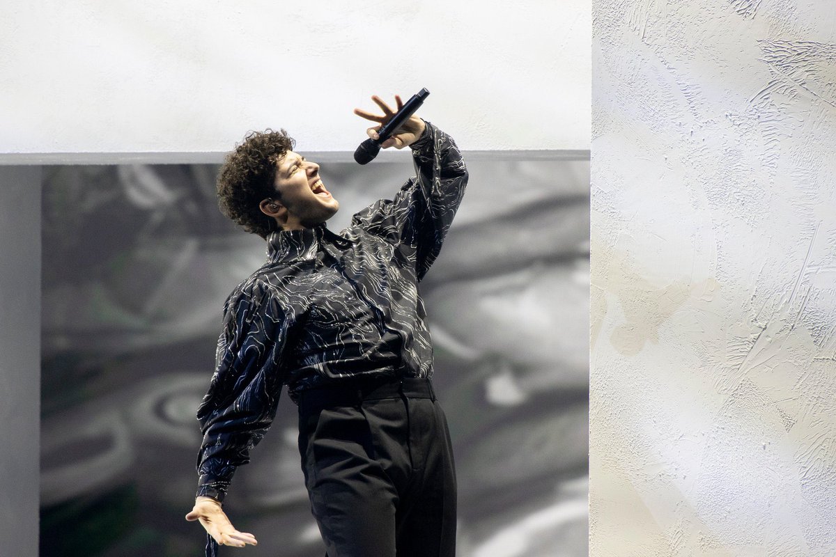Isabel_Landrua's tweet photo. Entre uno de estos esta el o la ganadora de Eurovision 2021. 
¡Sus puestas en escena me dan winning vibes! 

🇨🇭Suiza
🇫🇷Francia
🇮🇹Italia
🇧🇬Bulgaria

#Eurovision2021 #Eurovision 
#MundoPopIsabel @Eurovision 

Fotos: EBU /  ANDRES PUTTING

Fotos: EBU / THOMAS HANSES https://t.co/7l3j8H4LhT