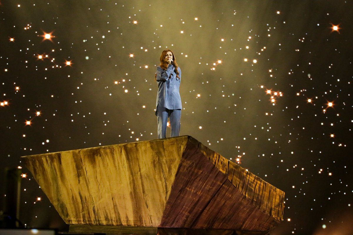 Isabel_Landrua's tweet photo. Entre uno de estos esta el o la ganadora de Eurovision 2021. 
¡Sus puestas en escena me dan winning vibes! 

🇨🇭Suiza
🇫🇷Francia
🇮🇹Italia
🇧🇬Bulgaria

#Eurovision2021 #Eurovision 
#MundoPopIsabel @Eurovision 

Fotos: EBU /  ANDRES PUTTING

Fotos: EBU / THOMAS HANSES https://t.co/7l3j8H4LhT