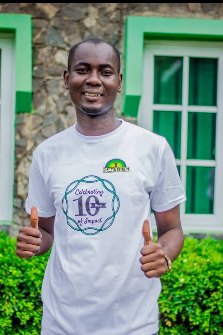 ifenoni20's tweet photo. My S.M.I.L.E Story!

Hurray 🕺🏼🕺🏼🕺🏼S.M.I.L.E is 10 years old, but my S.M.I.L.E journey started 7 years ago, and here I'm today celebrating this 10 years achievements with S.M.I.L.E
My S.M.I.L.E journey started Saturday, 23rd of November 2014, when i was named Change Champion. https://t.co/WFByKAQvPi