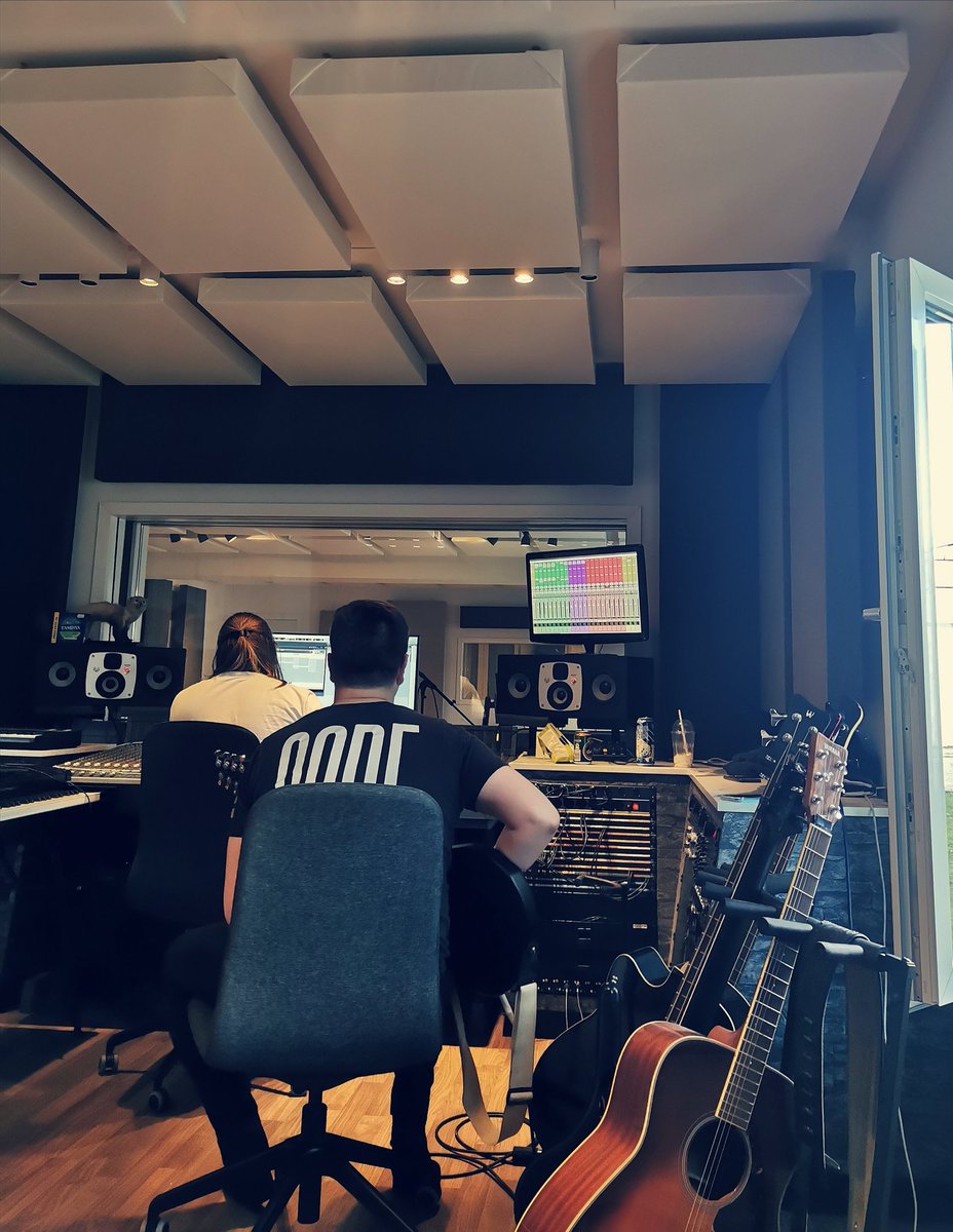 ‼️ WALKING RUMOR IS BACK IN THE STUDIO ‼️ 

#musicproduction #musicians #musicproducer #heavymetalmusic #songwriter #alternative #rockmusician