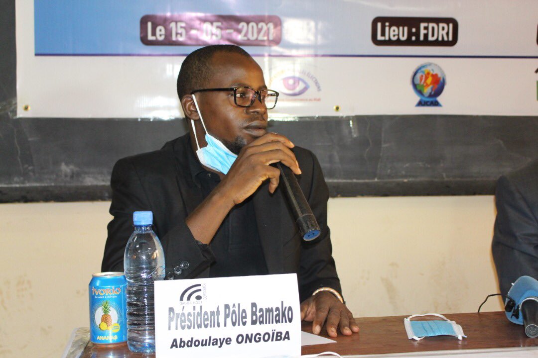 DemocracySquad's tweet photo. Ce samedi 15 mai 2021 s’est tenue à la faculté du droit privé #FDPRI une conférence débat avec pour thème « la transhumance politique au Mali, quelles perspectives ? »
#DemocracyTechSquad
@tuwindi
@OSIWA1 https://t.co/p5MhUxee66