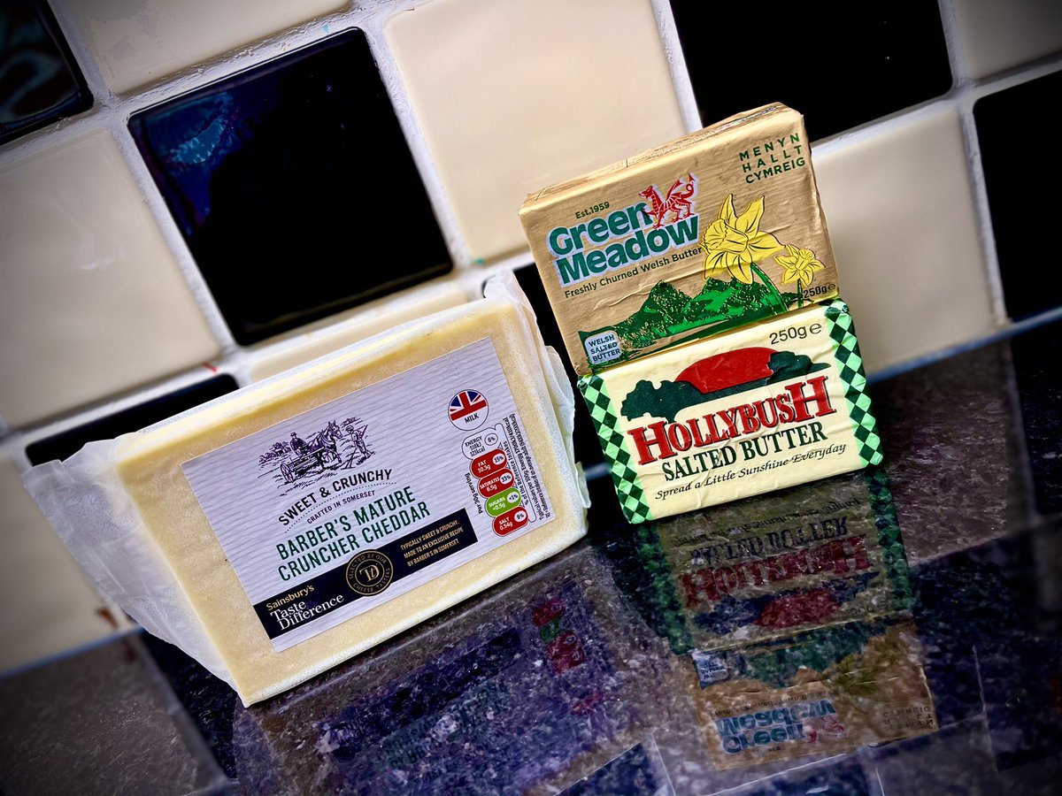 The Winning Team! To quote the kids... “this cheese is Bangin!!” Fairplay it’s superb. Very well done <a href="/barberscheese/">Barber's Cheesemakers</a> #teamdairy <a href="/sainsburys/">Sainsbury's</a> <a href="/HollybushButter/">Hollybush Butter®</a>