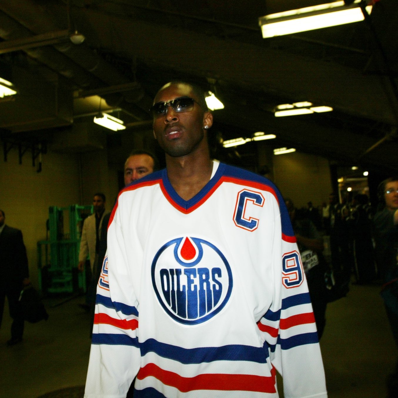 Remember when Kobe Bryant wore a Michael Jordan jersey to NBA Finals?